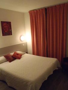 Hotels Theatre Hotel Chambery : photos des chambres