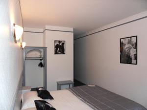 Hotels Hotel La Tour des Anglais : photos des chambres