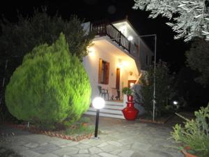 Liossis Rooms & Apartments Skopelos Greece