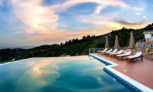 GoldenHill Studios Skiathos Greece