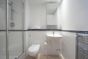 Two-Bedroom Apartment room in Marlin Apartments London City - Queen Street