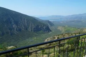 Acropole Delphi City Hotel