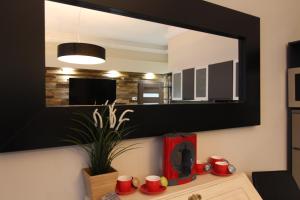 Center of the Center,The Rumbach Delux