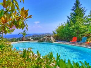 Luxury Wooden Villa with Pool, The Nest Corfu Greece