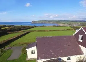 Bwthyn Trefdraeth - Dinas