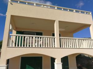 Beach Apartments Rogoznica