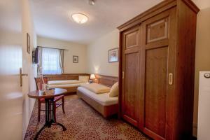 Standard Twin Room - Annex room in Familienresort Reslwirt
