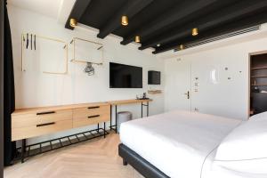 Double Room with Balcony room in MaisonMe Boutique Hotel