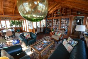 Inn at Huntingfield Creek