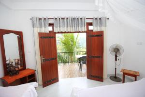 Ella Cloud Castle Homestay