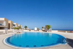 Vista al Faro el Poris - Poris de Abona