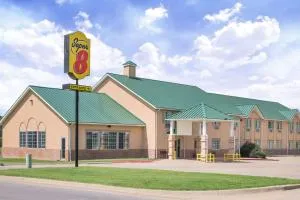 Super 8 by Wyndham Winfield-Quail Ridge Area - Winfield