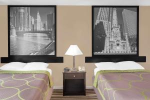 Super 8 by Wyndham Morton GroveChicago