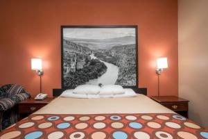 Super 8 by Wyndham Bastrop TX