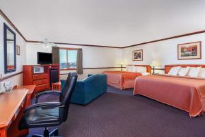Longhorn Hotel