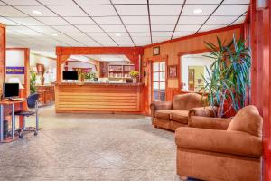 Longhorn Hotel