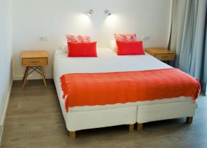 Two-Bedroom Apartment room in Pe no Monte