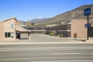 Travelodge by Wyndham Flagstaff Near I-40