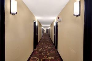 Super 8 by Wyndham Joplin