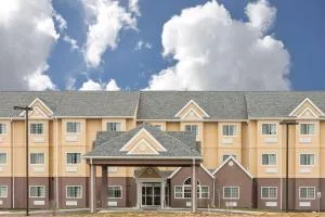 Microtel Inn & Suites by Wyndham Beaver Falls - كرانبيري تاونشيب
