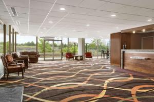 Travelodge by Wyndham Niagara Falls Fallsview