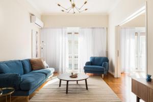 Chic Flat in the Heart of Athens by UPSTREET - 4hvězdičkové hotely ve městě Atény
