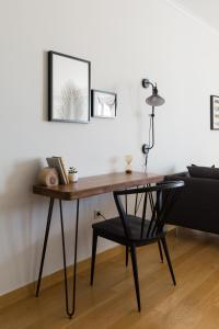 Stylish and Spacious 2BD - Thiseio by UPSTREET