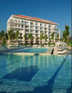 Sunshine Apartment in 5* resort