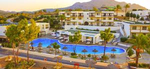Miraluna Village hotel, 
Rhodes, Greece.
The photo picture quality can be
variable. We apologize if the
quality is of an unacceptable
level.