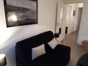 Appartement Quai Ouest, vue entrée port, Stationnement gratuit, Lits faits pour votre arrivée, serviettes de toilettes fournies
