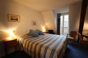 Hotels Hostellerie Du Chateau Les Muids : photos des chambres