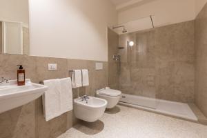 Sartor Apartment with Canal View and Private Court