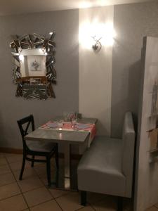 Hotels Sarl Macarena : photos des chambres