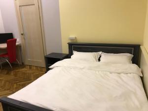 Apartment on Khorvatska Street