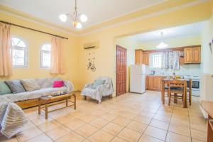 Tonia Apartments