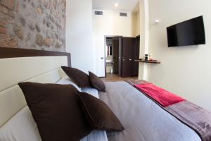 Arena Luxury Rooms