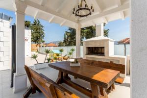 Villa Bila Vila Split Life Meets Luxury Nature