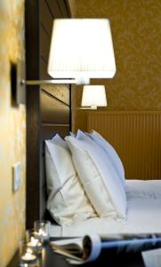 Single Room room in Flanders Hotel