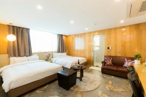 Phòng gia đình 2 giường (Family Twin)