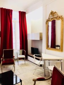 Appartements La Canourgue, Appart de charme , climatise,Parking free : photos des chambres