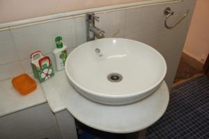 Cozy Candolim Apartment fully furnished for five adults