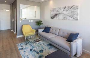 Backup-Powered Trendy NY City Apartment at Table Mountain