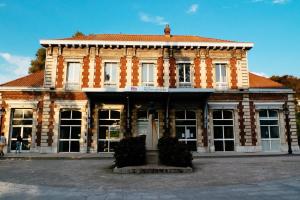 Appartements Lumineux T2 Vieille ville 3pers parking gratuit - by La Source d'OrFee : photos des chambres
