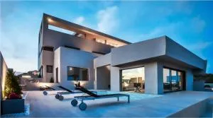 Marathon Blue - Tsakaíoi