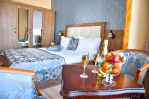 Family Suite with Free Parking room in Lucky Hotel