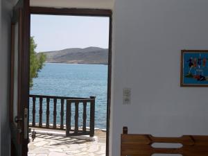 Hiona Cottage