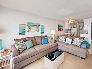 Two-Bedroom Apartment room in 421 East Beach Blvd 656 Condo