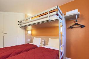 Hotels Premiere Classe Roissy CDG - Paris Nord 2 - Parc des Expositions : photos des chambres