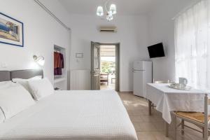 Milos Apartments