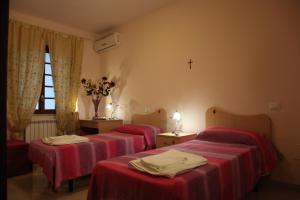 Large Double or Twin Room